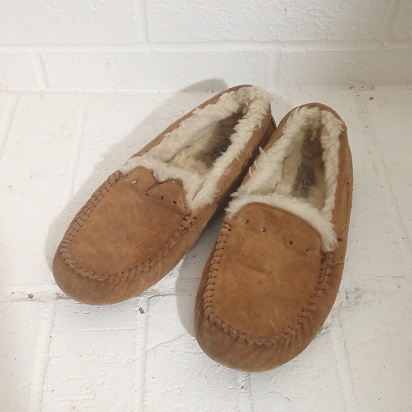 UGG Dakota Slippers Chestnut Women's 8 - Picture 3 of 11
